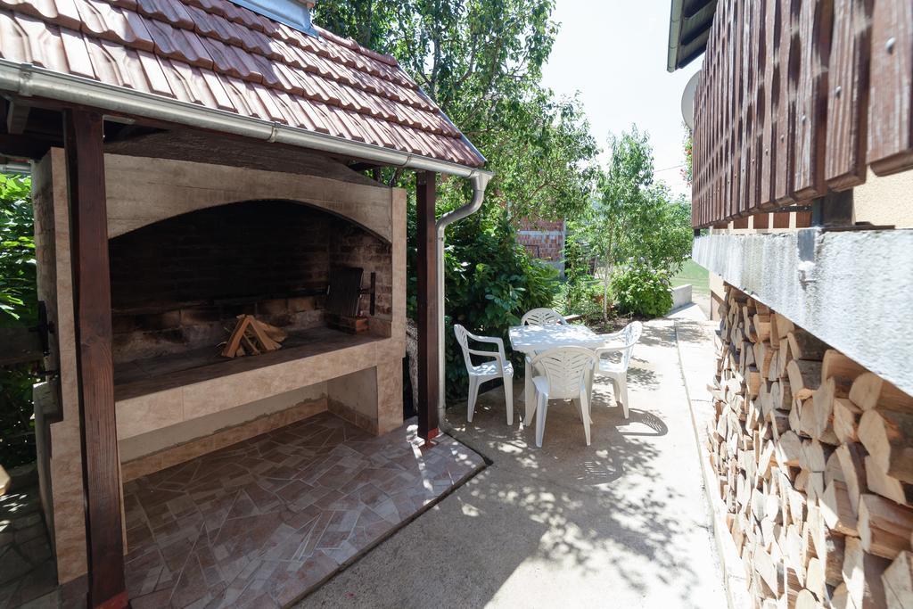 Apartment Luketic Slunj Exterior photo