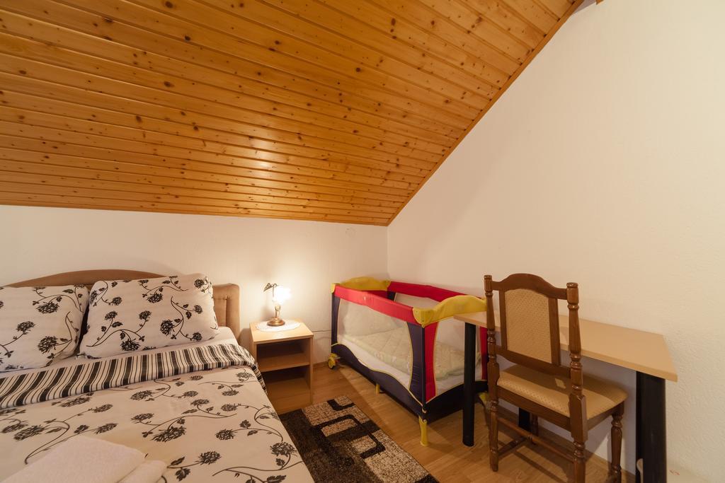 Apartment Luketic Slunj Exterior photo